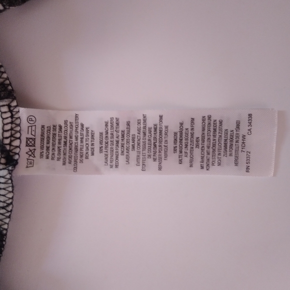 French Connection Shadow Bloom Mono Dress - Picture 9 of 9